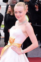 Dakota Fanning mug #G2464604