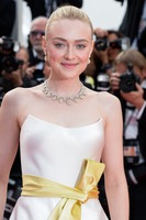 Dakota Fanning magic mug #G2464606