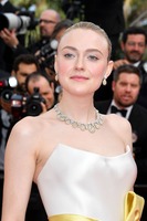 Dakota Fanning Longsleeve T-shirt #3847375
