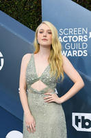 Dakota Fanning longsleeve t-shirt #3930680