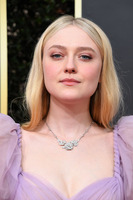 Dakota Fanning t-shirt #3930686