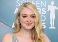Dakota Fanning mug #G2547966
