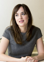 Dakota Johnson Longsleeve T-shirt #2466040