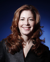 Dana Delany Longsleeve T-shirt #2331484