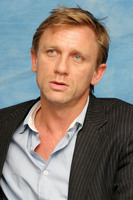 Daniel Craig longsleeve t-shirt #2275908
