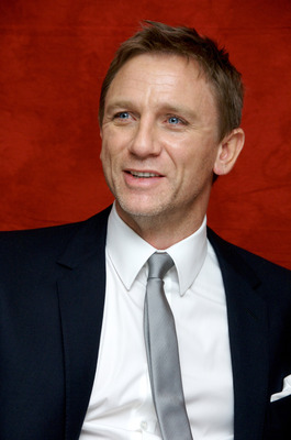 Daniel Craig posters