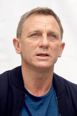 Daniel Craig posters