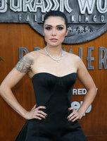 Daniella Pineda mug #G1526351
