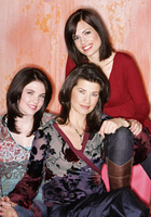 Daphne Zuniga magic mug #G404146
