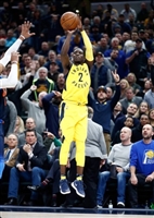 Darren Collison Sweatshirt #3383852