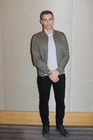 Dave Franco t-shirt #2615743