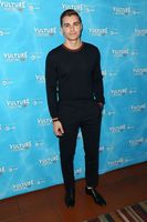 Dave Franco t-shirt #2900471