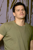 David Boreanaz Longsleeve T-shirt #2211127