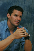 David Boreanaz Longsleeve T-shirt #2288129