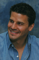 David Boreanaz Longsleeve T-shirt #2288142