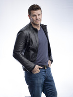David Boreanaz Longsleeve T-shirt #2348681
