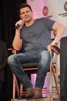 David Boreanaz Longsleeve T-shirt #3061449