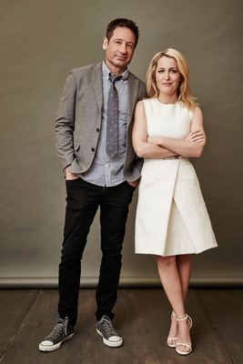 David Duchovny And Gillian Anderson posters