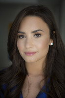 Demi Lovato Longsleeve T-shirt #2696763