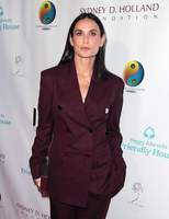 Demi Moore t-shirt #3785033