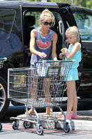 Denise Richards tote bag #G994696