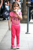 Denise Richards magic mug #G995042
