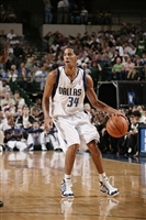 Devin Harris t-shirt #3402169