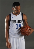 Devin Harris Sweatshirt #3402374