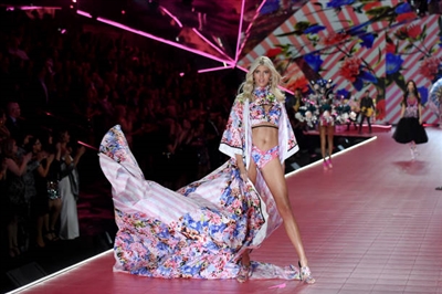 Devon Windsor posters