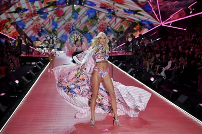 Devon Windsor posters