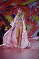 Devon Windsor longsleeve t-shirt #3635423