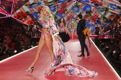 Devon Windsor posters