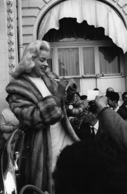 Diana Dors stickers 2684173