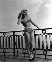 Diana Dors Longsleeve T-shirt #2684182