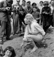 Diana Dors Longsleeve T-shirt #2684241