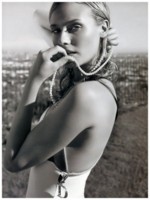 Diane Kruger Longsleeve T-shirt #1288555