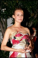 Diane Kruger Longsleeve T-shirt #1451381