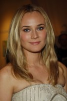 Diane Kruger Longsleeve T-shirt #1467831