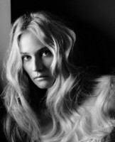 Diane Kruger Longsleeve T-shirt #1501463