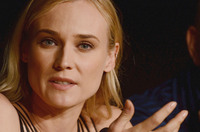 Diane Kruger Longsleeve T-shirt #2221394