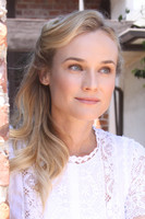 Diane Kruger Longsleeve T-shirt #2221402