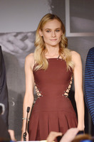 Diane Kruger Longsleeve T-shirt #2221420