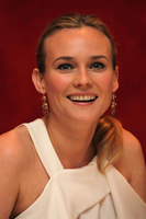 Diane Kruger Sweatshirt #2243764