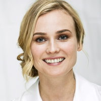 Diane Kruger Longsleeve T-shirt #2243779