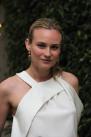 Diane Kruger Longsleeve T-shirt #2243781