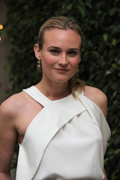 Diane Kruger Longsleeve T-shirt #2243791