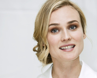 Diane Kruger Longsleeve T-shirt #2243798