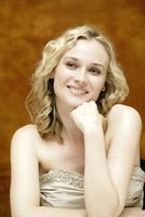 Diane Kruger Longsleeve T-shirt #2268462