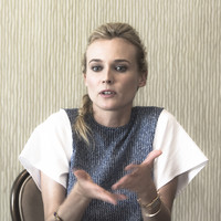 Diane Kruger Sweatshirt #2361822