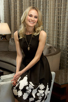 Diane Kruger Longsleeve T-shirt #2409142